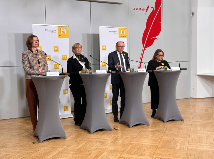 Pressekonferenz v.l.n.r.: Angelika Kuhn, Regina Roller-Wirnsberger, Othmar Karas und Elisabeth Anselm © Hilfswerk Österreich